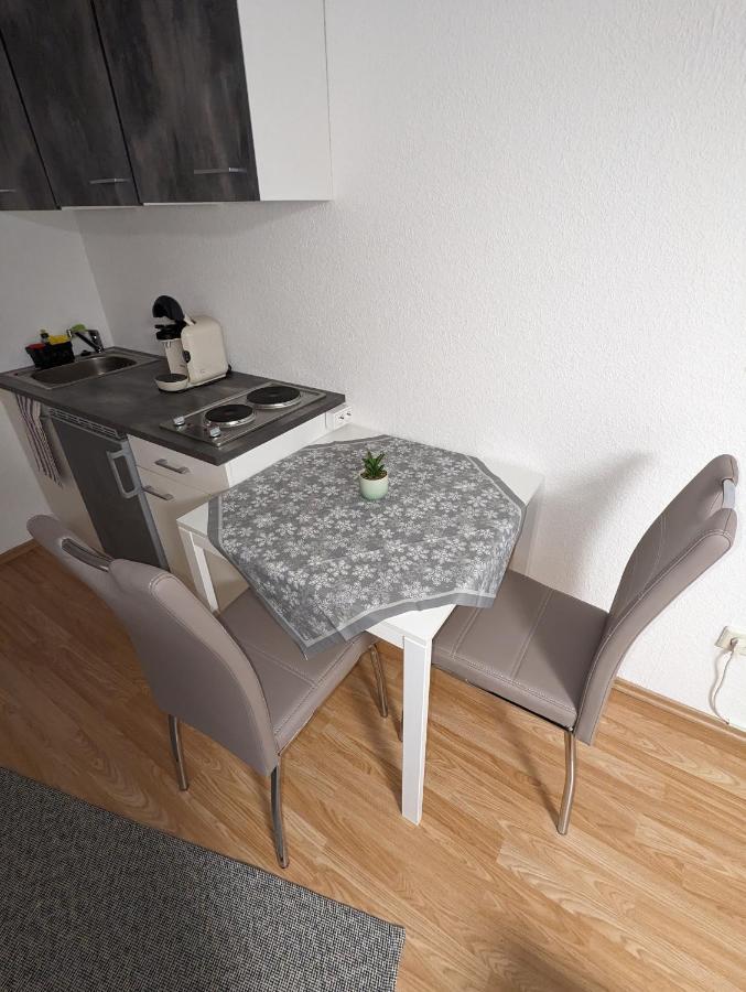 Direkt An Der S-Bahn Gelegenes Gemutliches Souterrain Apartment Mit Privatem Zugang Troisdorf Zewnętrze zdjęcie